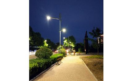 華體這兩款智慧路燈亮相青島，為2018上合組織峰會獻禮