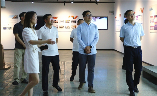 青島城投創發集團領導蒞臨華體交流合作考察