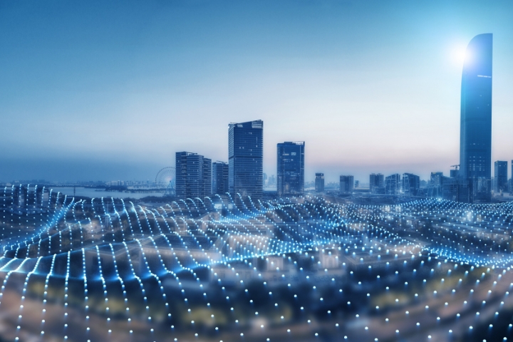 使智慧路燈等物聯網城市家具成為城市數據采集交互的節點和遍布城市的智能服務終端,實現了傳統市政建設與新基建的完美融合。